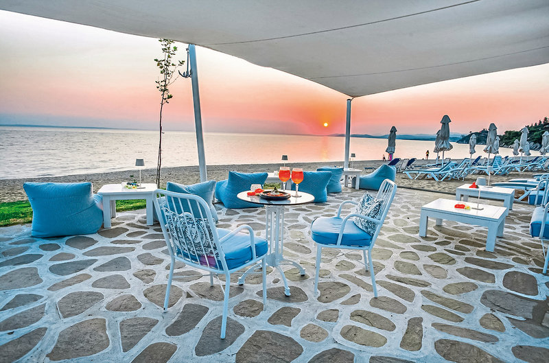 Acrotel Lily Ann Beach 4