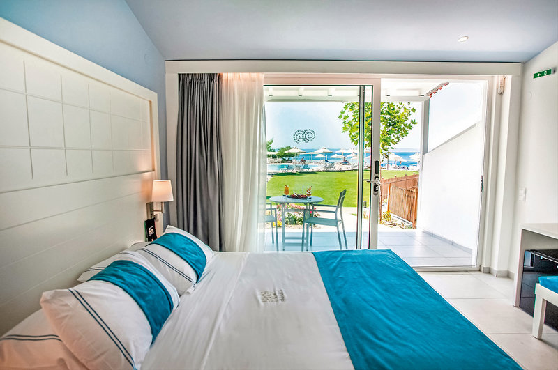 Acrotel Lily Ann Beach 7