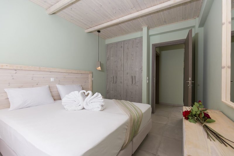Anthemis Hotel Apartments 6