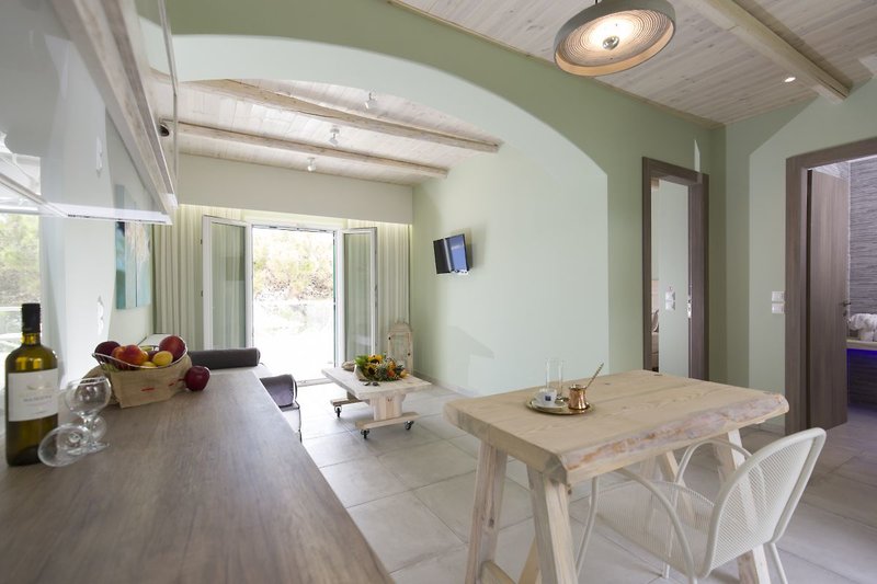 Anthemis Hotel Apartments 11