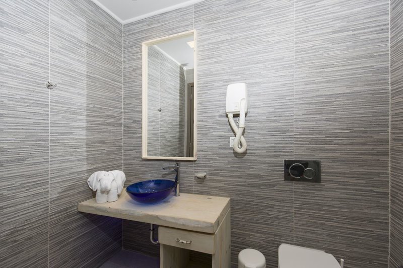 Anthemis Hotel Apartments 12