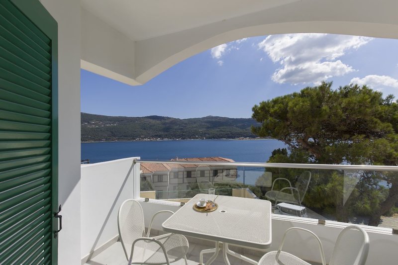 Anthemis Hotel Apartments 14