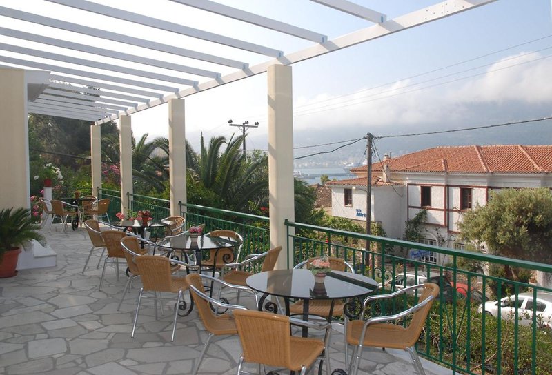 Anthemis Hotel Apartments 16