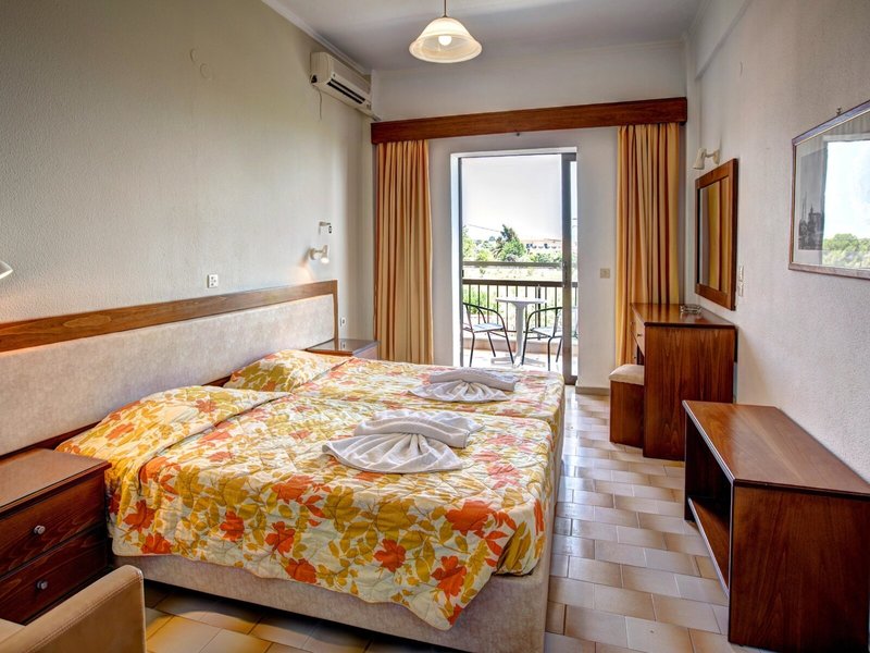 Golden Sands 26