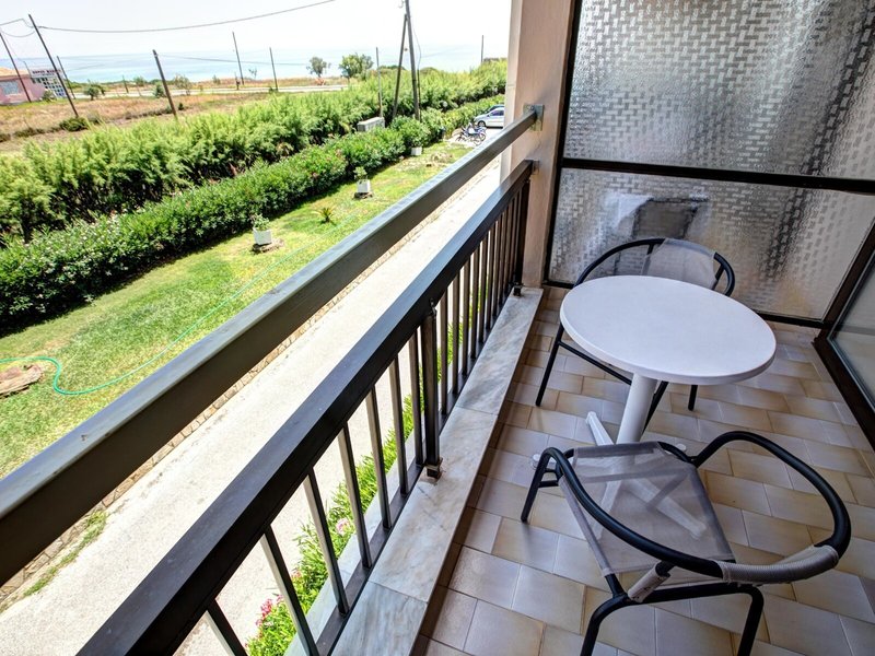 Golden Sands 27