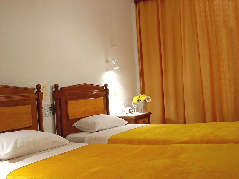 Golden Sands 6
