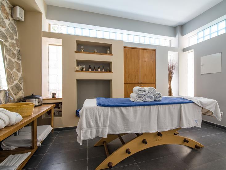 Antinea Suites & Spa 6