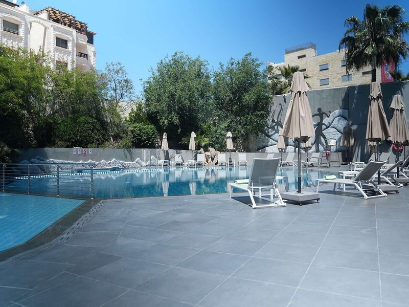 Mövenpick Hotel Amman 8