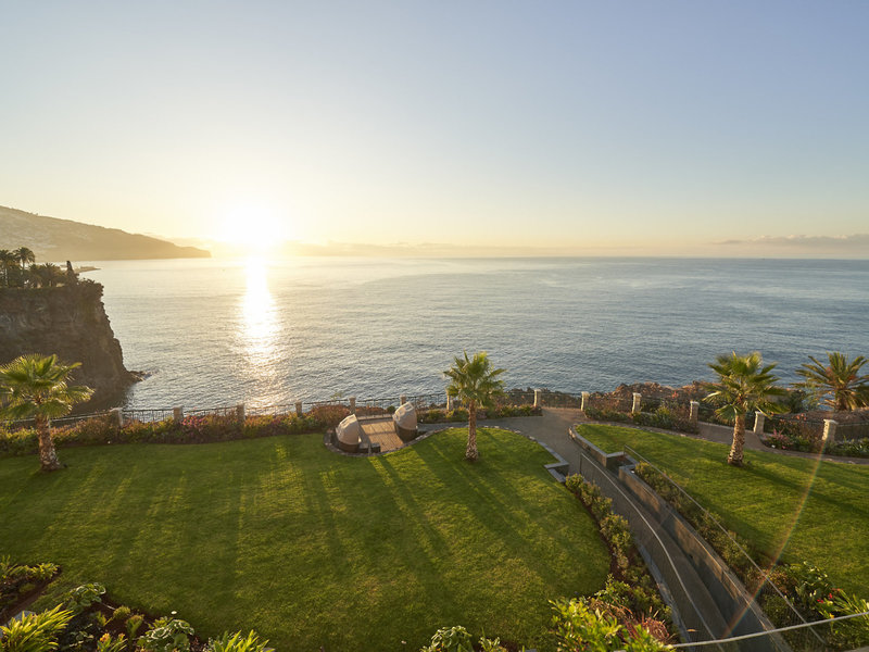 Les Suites at The Cliff Bay 3