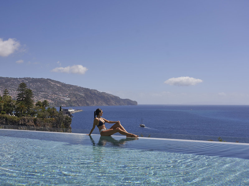 Les Suites at The Cliff Bay 6