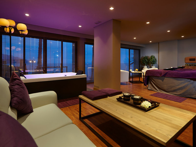 Les Suites at The Cliff Bay 36