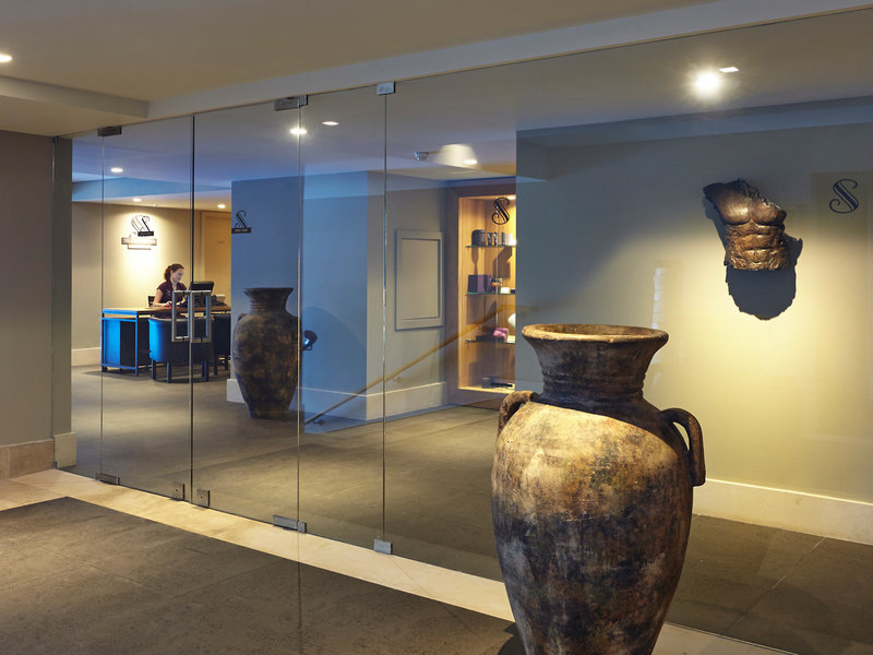 Les Suites at The Cliff Bay 40