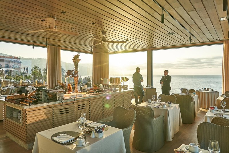 Les Suites at The Cliff Bay 14