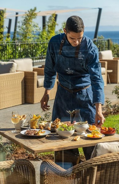 Les Suites at The Cliff Bay 18