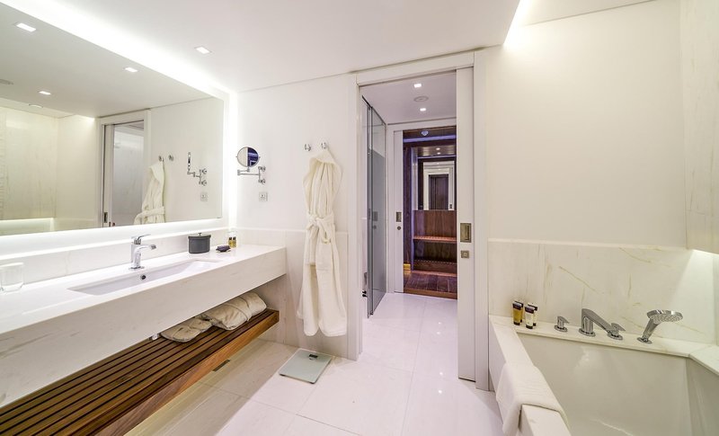Les Suites at The Cliff Bay 28