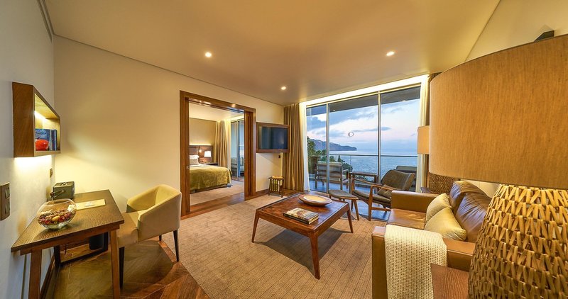 Les Suites at The Cliff Bay 30