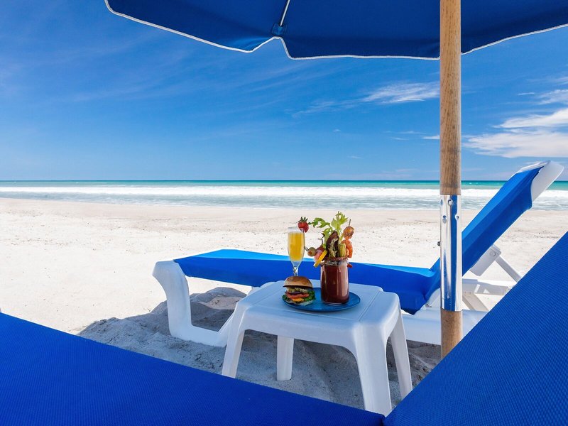 Crowne Plaza Melbourne Oceanfront Resort & Spa 11