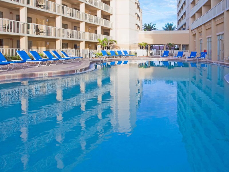 Crowne Plaza Melbourne Oceanfront Resort & Spa 19