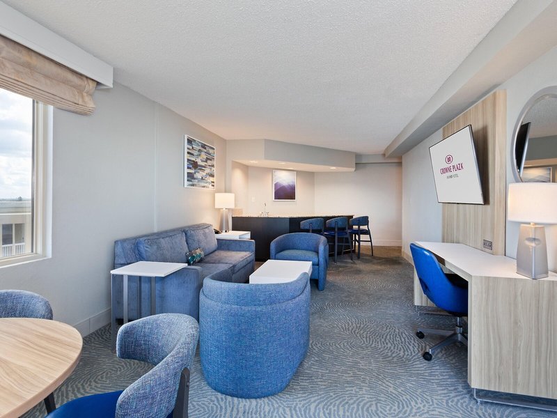 Crowne Plaza Melbourne Oceanfront Resort & Spa 23