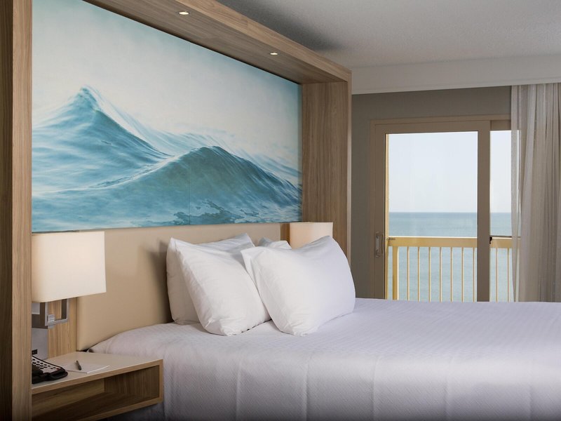 Crowne Plaza Melbourne Oceanfront Resort & Spa 40
