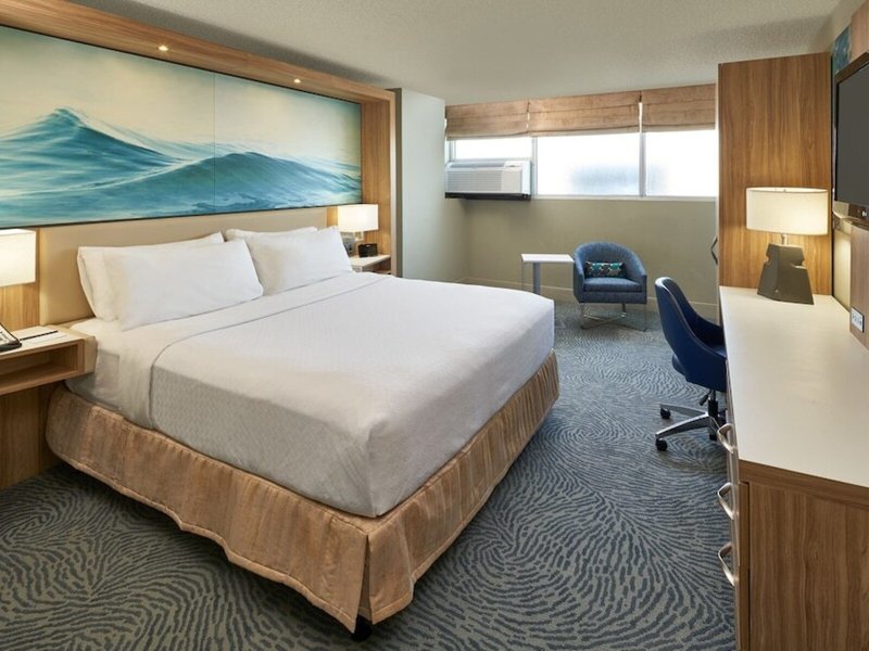 Crowne Plaza Melbourne Oceanfront Resort & Spa 42