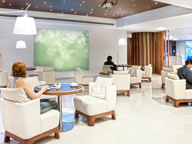 Novotel Mexico City Santa Fe 8