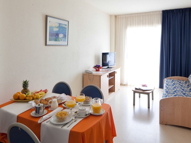 H TOP Royal Sun Family Suites 34