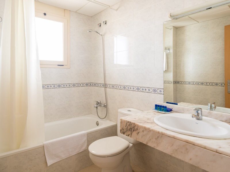 H TOP Royal Sun Family Suites 37