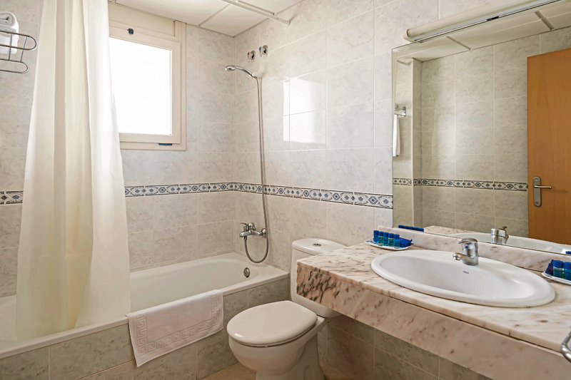H TOP Royal Sun Family Suites 7