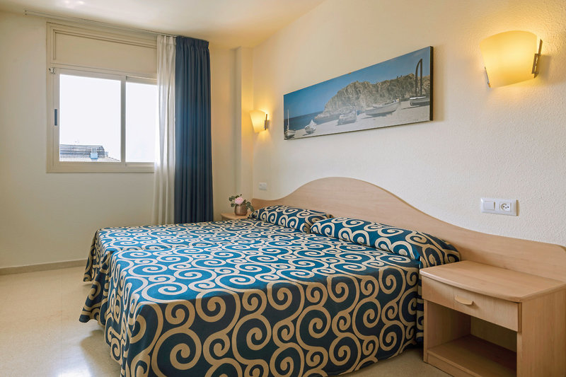 H TOP Royal Sun Family Suites 9