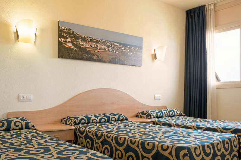 H TOP Royal Sun Family Suites 10