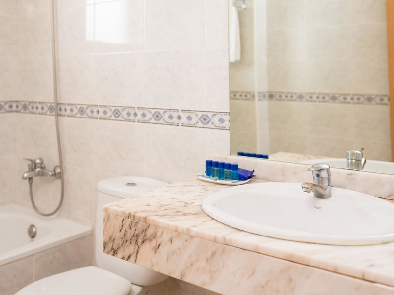 H TOP Royal Sun Family Suites 38