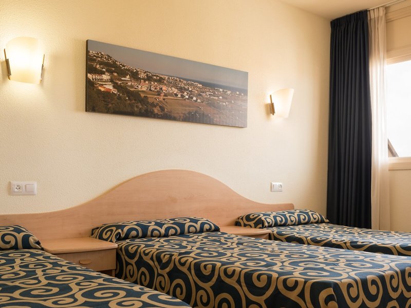 H TOP Royal Sun Family Suites 29