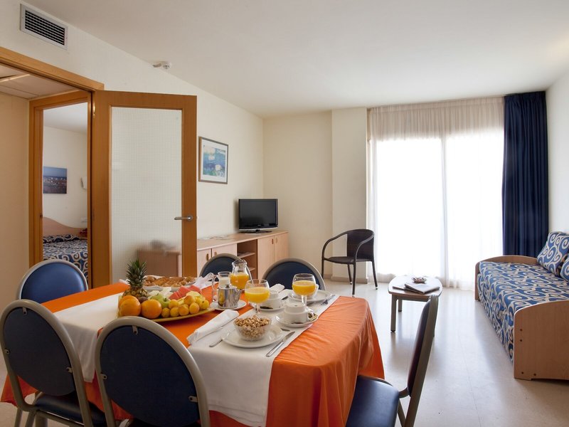 H TOP Royal Sun Family Suites 33