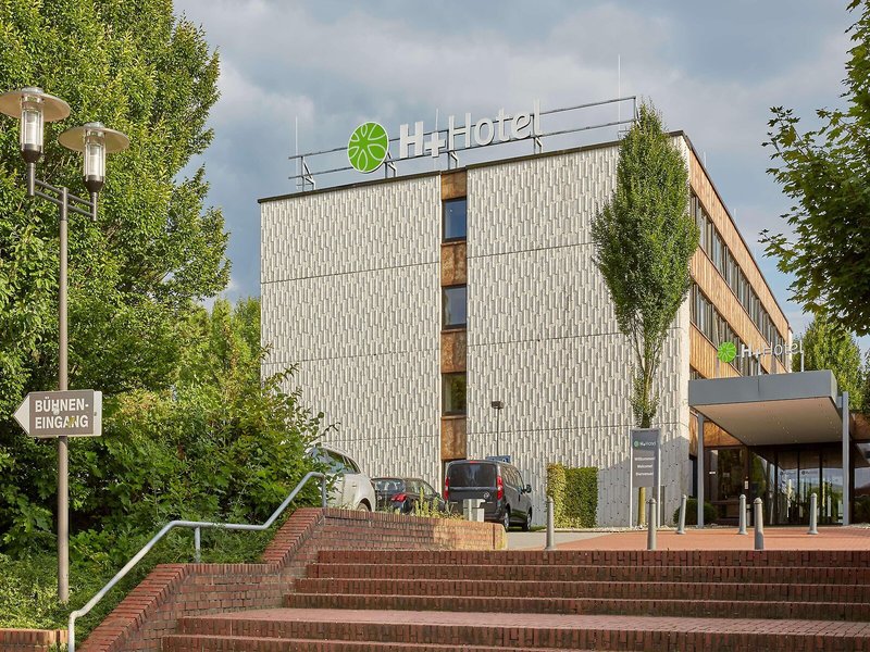 H+ Hotel Bochum  3
