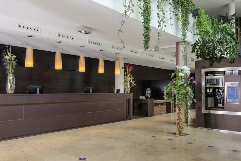 NH Stuttgart Airport 3 - Lounge / Lobby