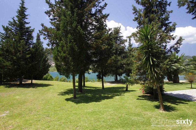 Geni Garden Apartments 7