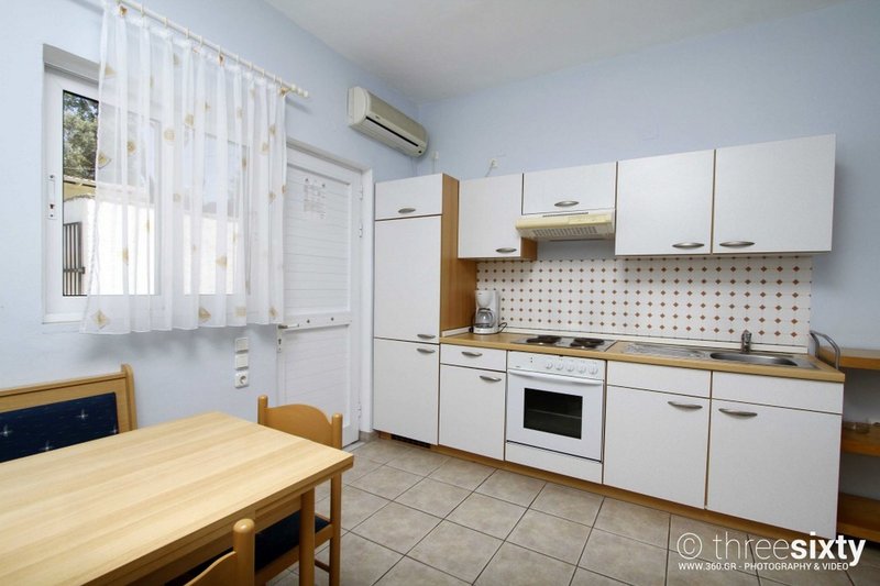 Geni Garden Apartments 11