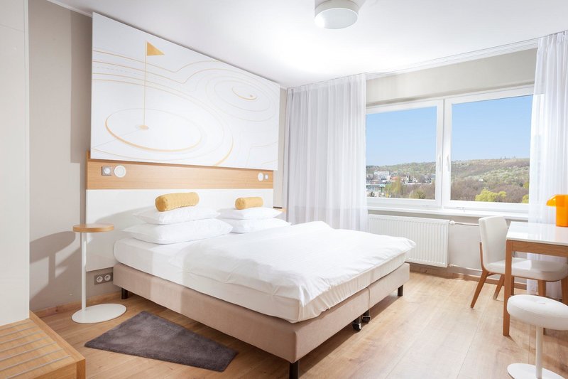 Golf Hotel 14