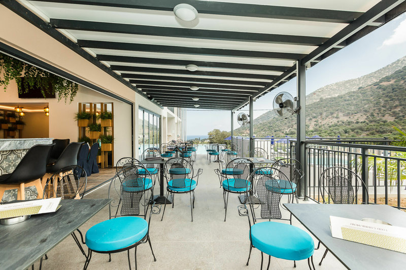 T-Hotel Premium Suites 14