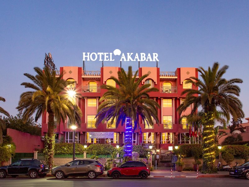 Akabar 3