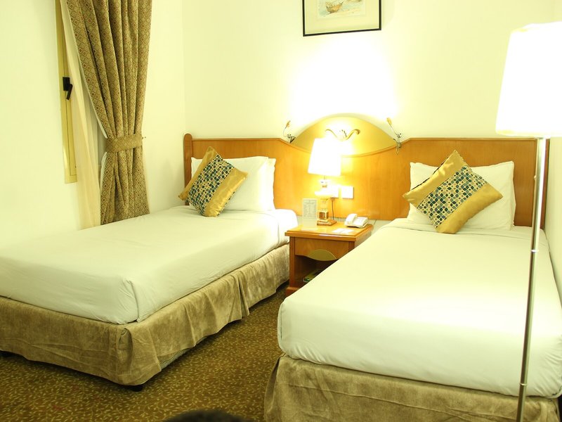 Zain International 35