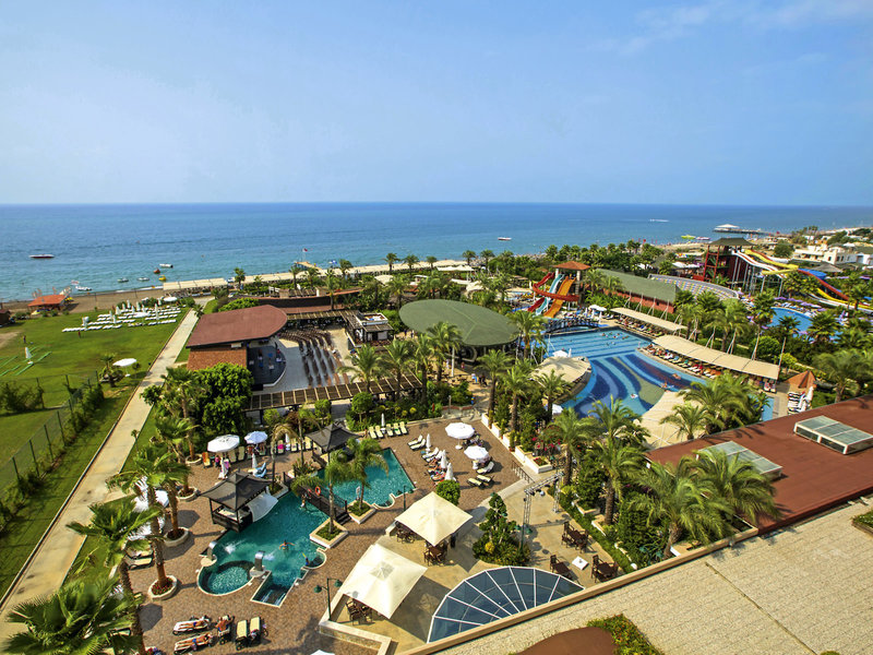 Crystal Family Resort 1