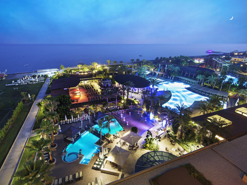 Crystal Family Resort 2