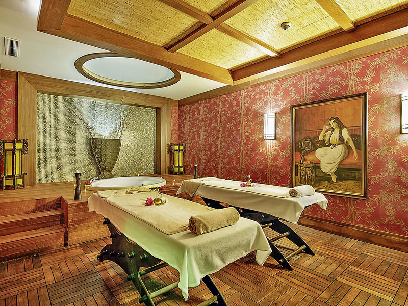Crystal Family Resort & Spa 6
