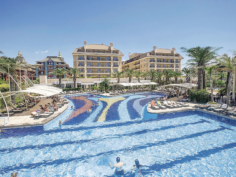 Crystal Family Resort & Spa 19