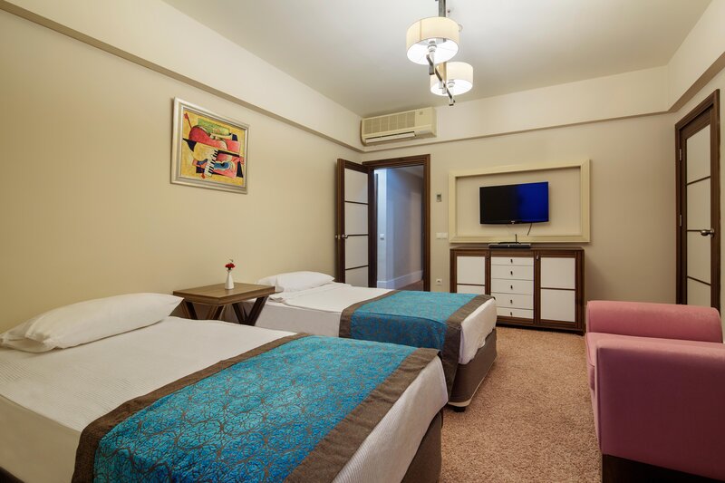 Crystal Family Resort & Spa 36