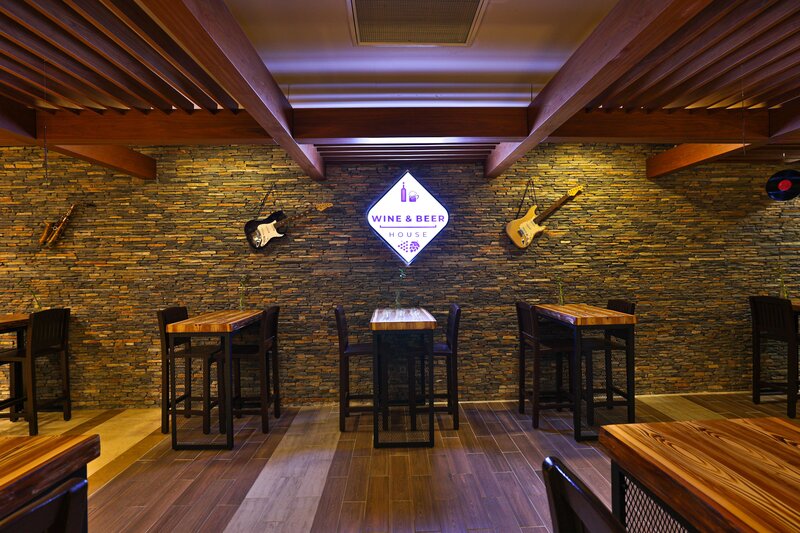 Crystal Family Resort & Spa 25