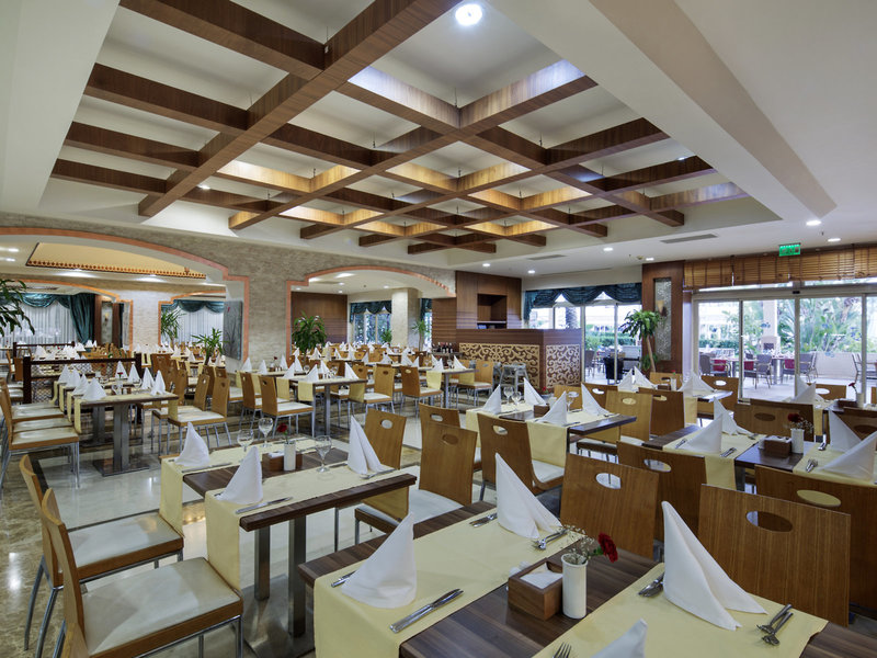 Crystal Family Resort & Spa 37