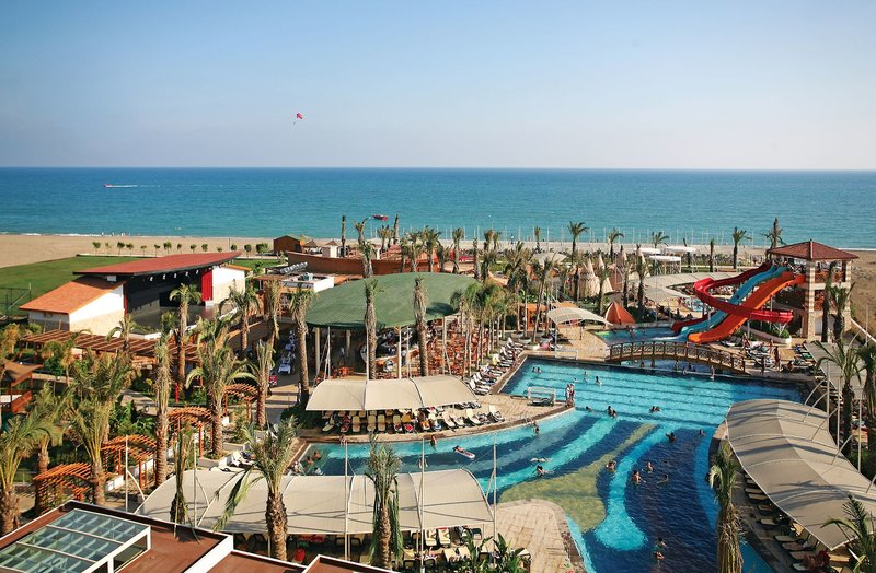 Crystal Family Resort & Spa 8